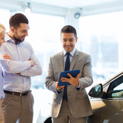 Credit Scores for Leasing Vs. Financing