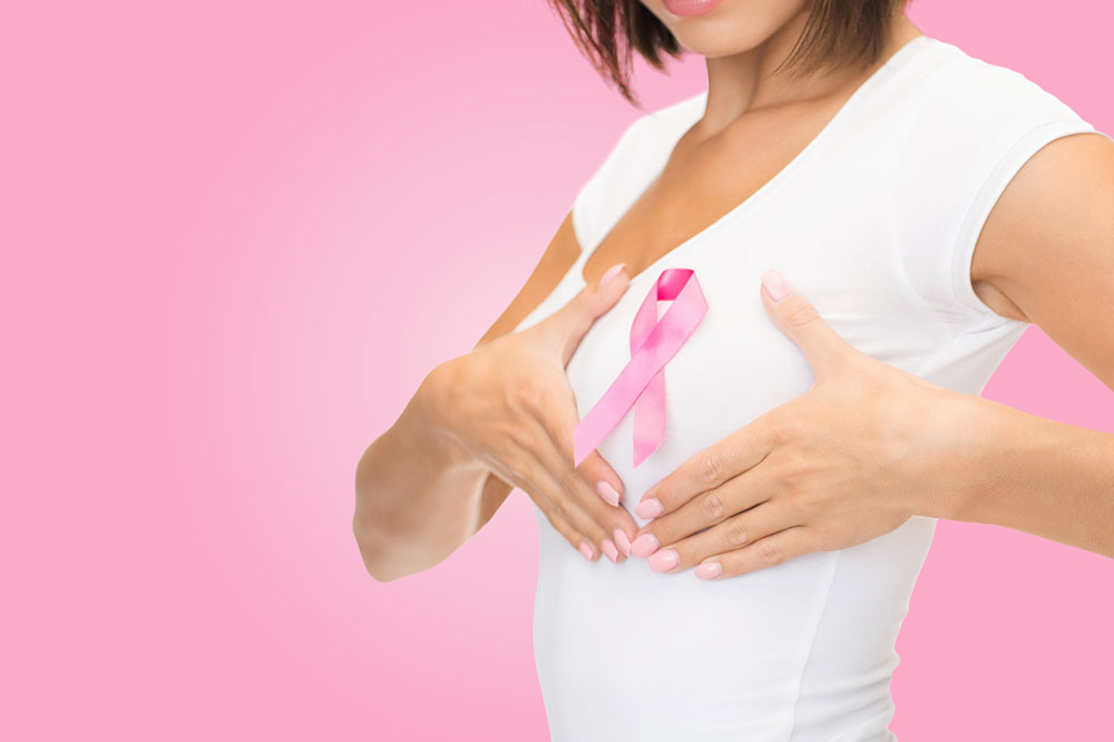 7 Breast Cancer Symptoms in Menopausal Women